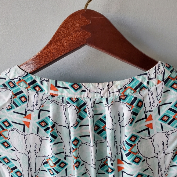 Sleeveless Rayon Tribal Elephant Half Button V-neck Tunic Blouse Medium(COPY) - Picture 14 of 16